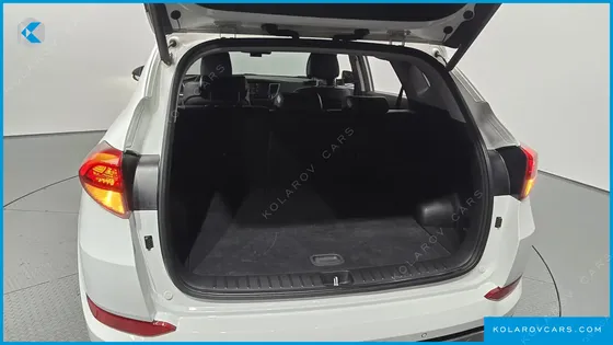 HYUNDAI TUCSON DIESEL 2.0 2WD