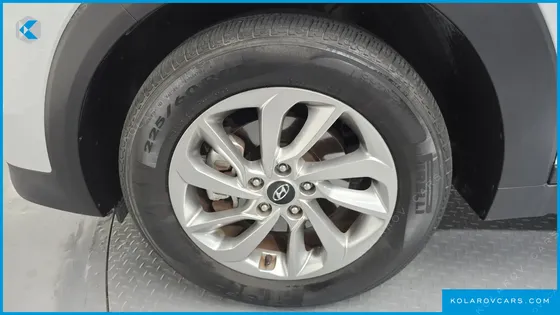 HYUNDAI TUCSON DIESEL 1.7 2WD