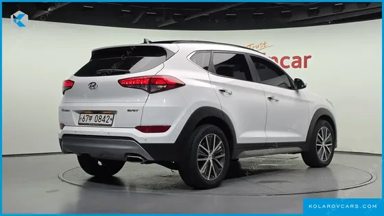 HYUNDAI TUCSON DIESEL 1.7 2WD