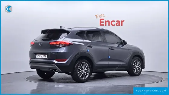 HYUNDAI TUCSON DIESEL 2.0 2WD