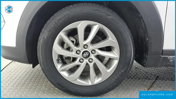 HYUNDAI TUCSON DIESEL 2.0 2WD
