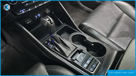 HYUNDAI TUCSON DIESEL 2.0 2WD