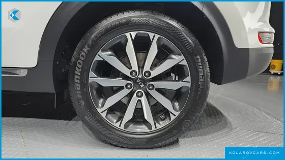 KIA SPORTAGE DIESEL 1.7 2WD TRENDY