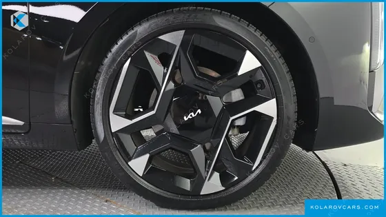 KIA K8 2.5 GASOLINE 2WD