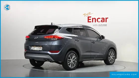 HYUNDAI TUCSON DIESEL 2.0 2WD