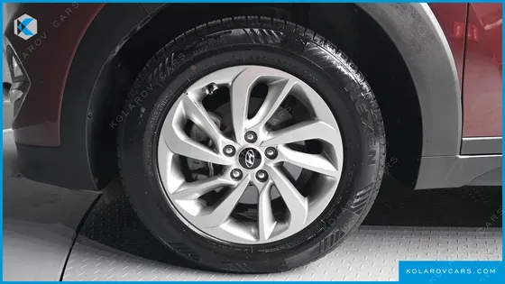 HYUNDAI TUCSON DIESEL 2.0 2WD