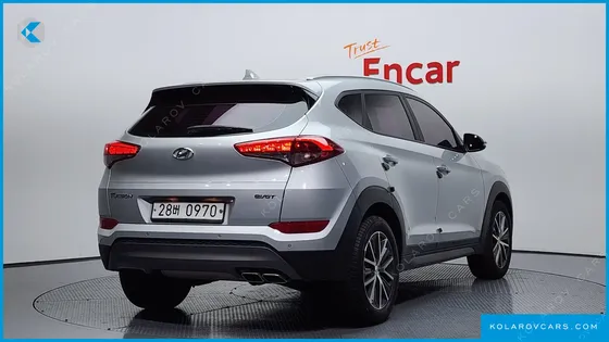 HYUNDAI TUCSON DIESEL 2.0 2WD