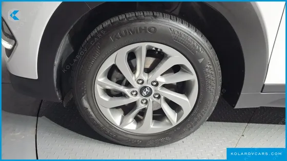 HYUNDAI TUCSON DIESEL 2.0 2WD