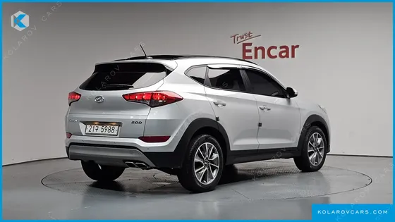 HYUNDAI TUCSON DIESEL 2.0 2WD