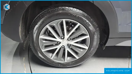 HYUNDAI TUCSON DIESEL 1.7 2WD