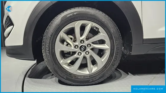 HYUNDAI TUCSON GASOLINE 1.6 TURBO 2WD