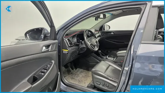 HYUNDAI TUCSON DIESEL 2.0 2WD