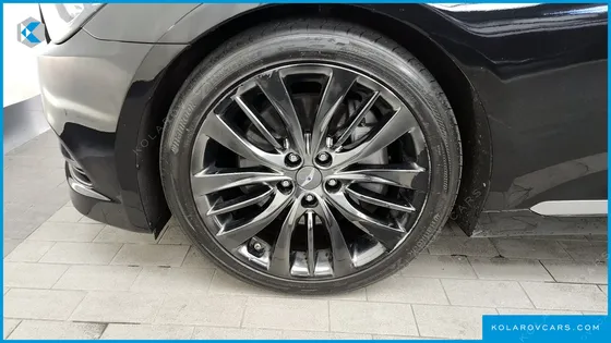 HYUNDAI GENESIS G330 PREMIUM AWD