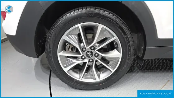 HYUNDAI TUCSON DIESEL 2.0 2WD