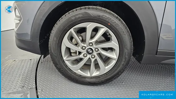 HYUNDAI TUCSON DIESEL 2.0 2WD
