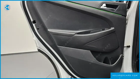 HYUNDAI TUCSON DIESEL 2.0 2WD