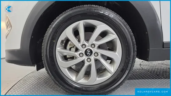 HYUNDAI TUCSON DIESEL 1.7 2WD