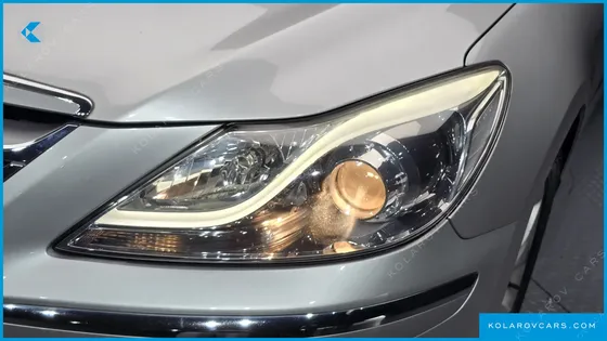 HYUNDAI GENESIS BH330 MODERN