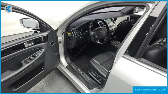 HYUNDAI GENESIS BH 330 GRAND
