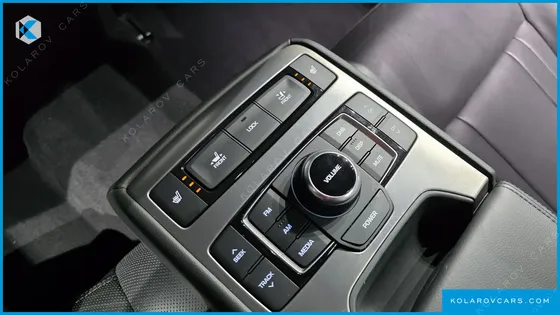 HYUNDAI GENESIS G330 MODERN AWD