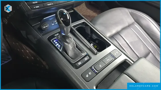 HYUNDAI GENESIS G330 MODERN AWD