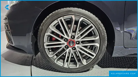 KIA K3 5DOOR GT SIGNATURE