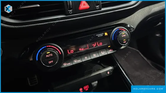 KIA K3 5DOOR GT SIGNATURE
