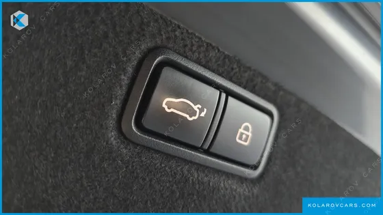 HYUNDAI GENESIS G330 PREMIUM AWD
