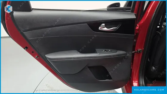 KIA K3 5DOOR GT PLUS