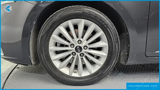 KIA K7 3.0 LPI LUXURY (RENTAL CAR)