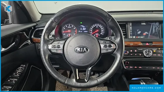 KIA K7 3.0 LPI LUXURY (RENTAL CAR)
