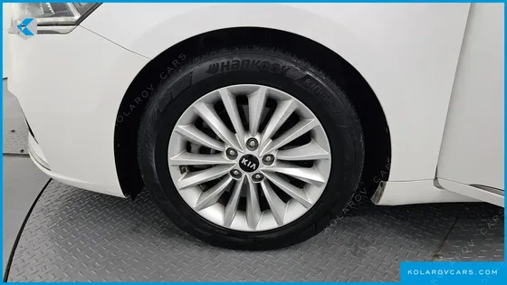 KIA K7 3.0 LPI LUXURY (RENTAL CAR)