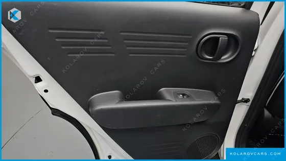 HYUNDAI CASPER THE ESSENTIAL LIGHT
