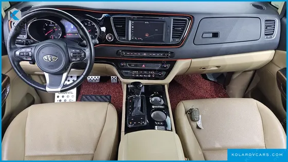 KIA CARNIVAL 11-SEATER HI-LIMOUSINE