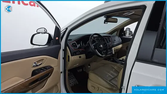KIA CARNIVAL 11-SEATER HI-LIMOUSINE