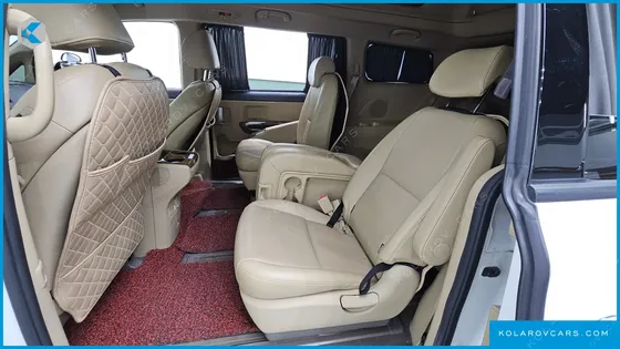 KIA CARNIVAL 11-SEATER HI-LIMOUSINE