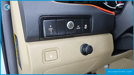 KIA CARNIVAL 11-SEATER HI-LIMOUSINE