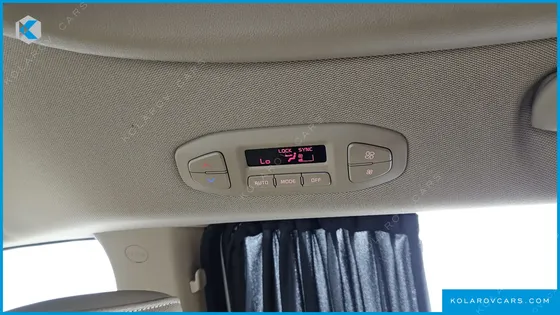 KIA CARNIVAL 11-SEATER HI-LIMOUSINE