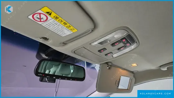 KIA CARNIVAL 9-SEATER NOBLESSE