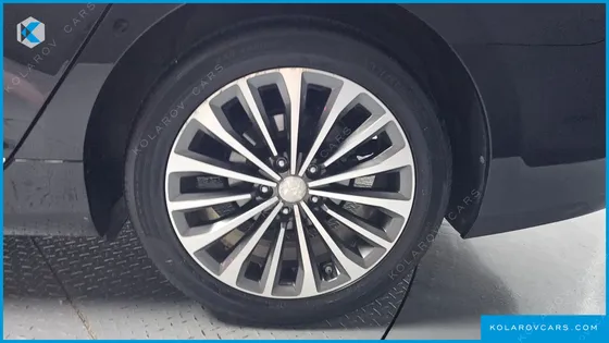 HYUNDAI GRANDEUR HG300 PREMIUM