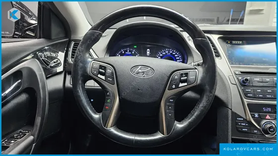 HYUNDAI GRANDEUR HG300 PREMIUM