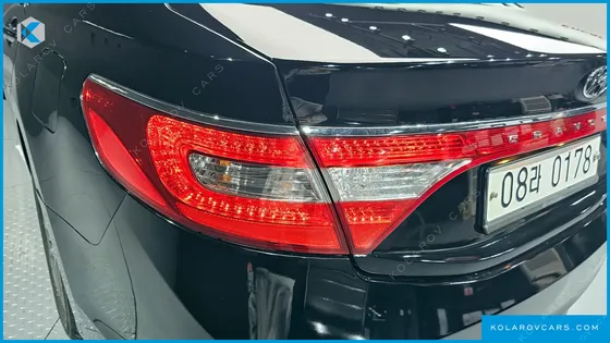 HYUNDAI GRANDEUR HG240 MODERN COLLECTION