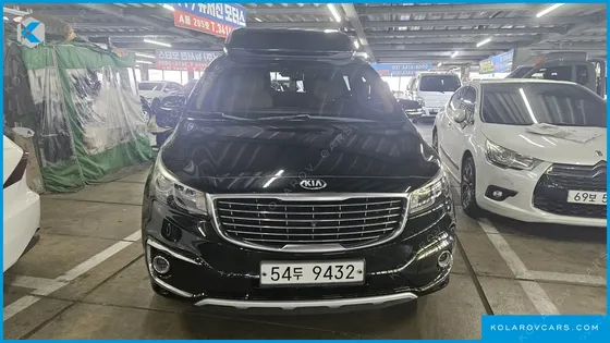 KIA CARNIVAL GASOLINE 7-SEATER HI-LIMOUSINE
