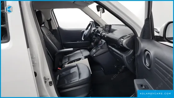 HYUNDAI CASPER TURBO VAN