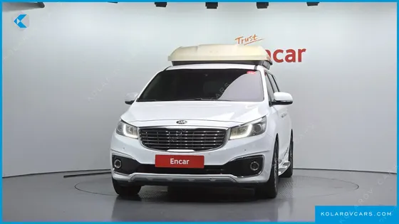 KIA CARNIVAL 9-SEATER LUXURY