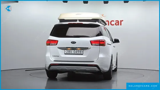 KIA CARNIVAL 9-SEATER LUXURY