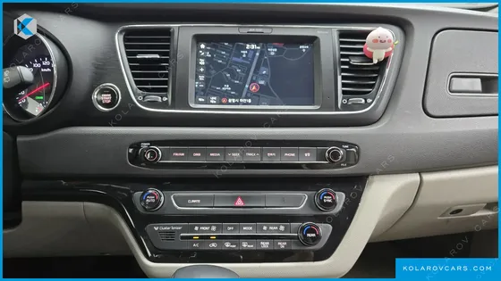 KIA CARNIVAL 9-SEATER LUXURY