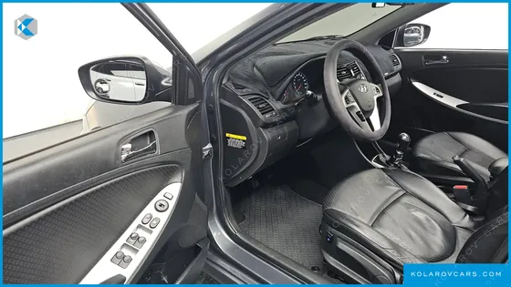 HYUNDAI ACCENT DIESEL WIT 1.6 VGT PREMIER