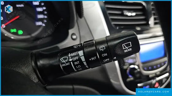 HYUNDAI ACCENT DIESEL WIT 1.6 VGT PREMIER