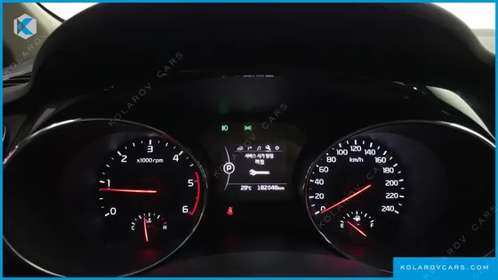 KIA CARNIVAL 9-SEATER PRESTIGE